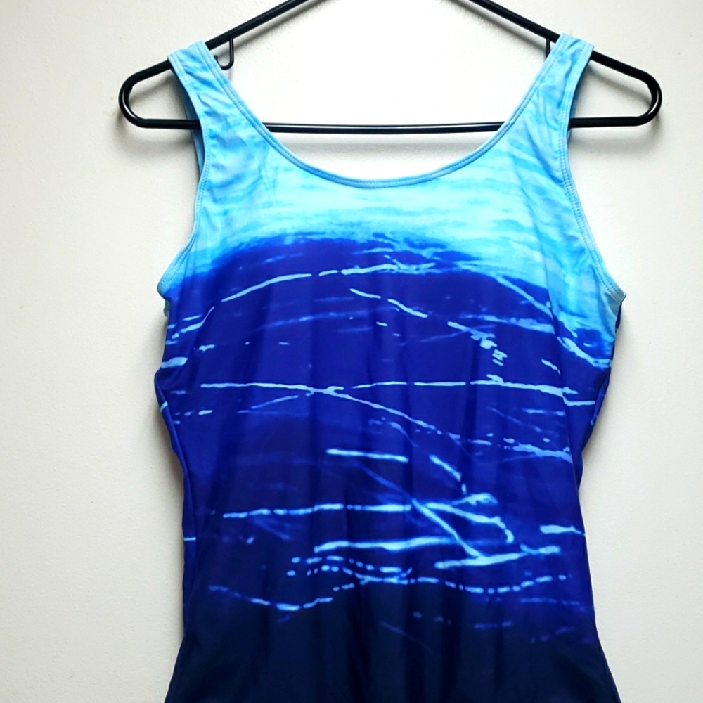 Womens Swimsuit (L) - Picture 4 of 9